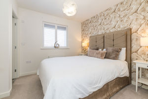 Bed- click for photo gallery